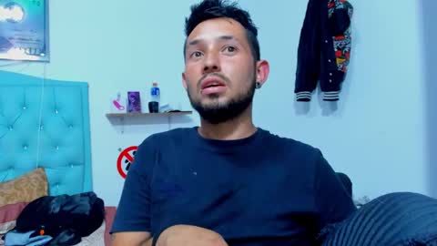 Snapshot of bad__couple_ chatting on October 2025 01:35:01 AM s online show from October 2025 01:35:01 AM