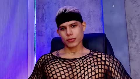 bad_boytoh online show from February 2026 03:38:01 PM