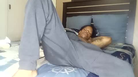 Snapshot of bad_dawgg chatting on February 2025 08:54:02 PM rastafaria online show from February 2025 08:54:02 PM