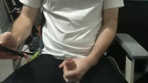 baddersguy13 online show from January 2025 05:15:01 PM