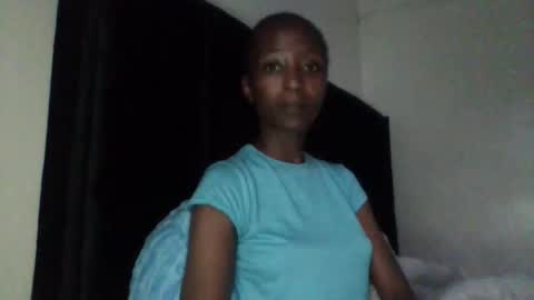 baddie_bunnie online show from November 2025 03:37:02 PM