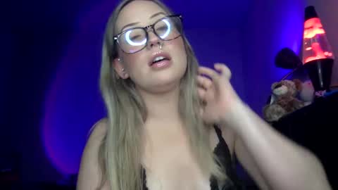 baddiejess618433 online show from December 2024 07:10:01 AM