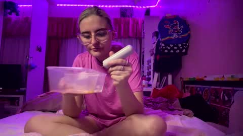 baddieprettypussy online show from May 2026 01:52:01 PM