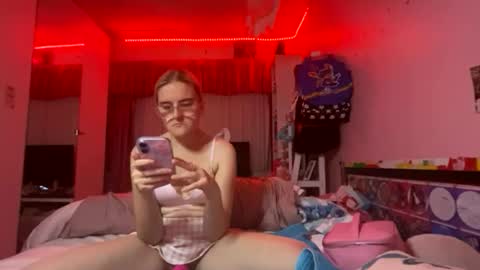 baddieprettypussy online show from June 2026 03:47:02 PM