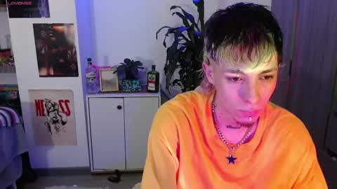 Snapshot of badeyes_crazylilgoat chatting on September 2025 10:20:02 AM Dan Lila online show from September 2025 10:20:02 AM