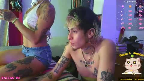 Snapshot of badeyes_crazylilgoat chatting on November 2025 11:26:02 PM Dan Lila online show from November 2025 11:26:02 PM