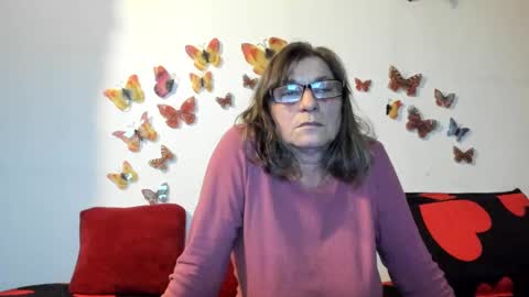 Snapshot of badgg chatting on December 2024 03:28:02 PM Gina online show from December 2024 03:28:02 PM