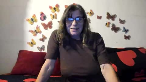 Snapshot of badgg chatting on December 2024 04:40:01 PM Gina online show from December 2024 04:40:01 PM