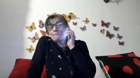 Snapshot of badgg chatting on January 2025 03:24:02 PM Gina online show from January 2025 03:24:02 PM