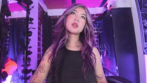 Snapshot of badkatyuska chatting on October 2025 01:58:02 AM Please help me to reach 100 thumbs up online show from October 2025 01:58:02 AM