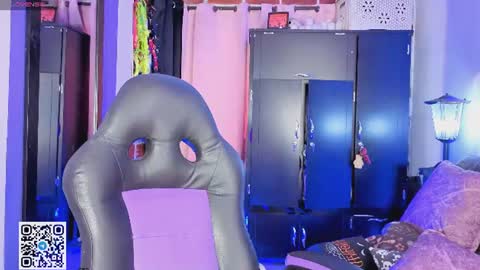        Please help me to reach 100 thumbs up online show from June 2026 02:39:02 PM