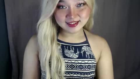 Snapshot of bahoglaway69 chatting on October 2025 10:32:02 PM april online show from October 2025 10:32:02 PM