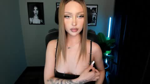 Snapshot of baklajan1907 chatting on October 2025 04:26:01 PM Baklajan online show from October 2025 04:26:01 PM