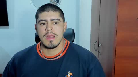 Andres -  online show from November 2025 10:48:01 AM