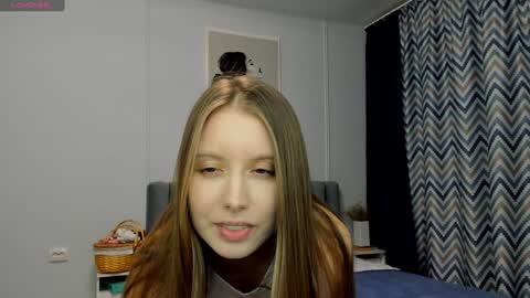 Snapshot of bam_bi chatting on January 2025 05:05:01 PM Kira online show from January 2025 05:05:01 PM