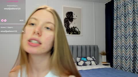 Snapshot of bam_bi chatting on January 2025 08:05:02 PM Kira online show from January 2025 08:05:02 PM