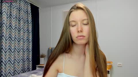 Snapshot of bam_bi chatting on January 2025 02:54:01 AM Kira online show from January 2025 02:54:01 AM