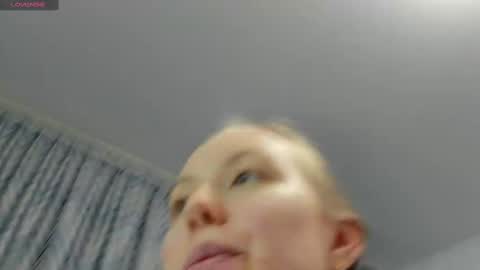 Snapshot of bam_bi chatting on February 2025 06:44:01 PM Kira online show from February 2025 06:44:01 PM