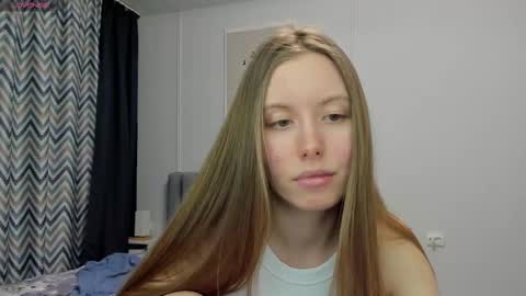 Snapshot of bam_bi chatting on February 2025 11:57:01 PM Kira online show from February 2025 11:57:01 PM