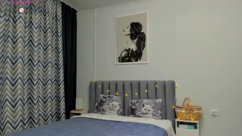 Snapshot of bam_bi chatting on February 2025 11:12:02 PM Kira online show from February 2025 11:12:02 PM