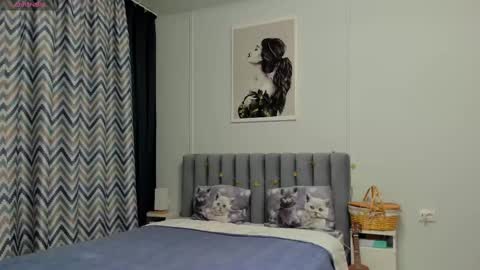 Snapshot of bam_bi chatting on March 2025 01:12:01 AM Kira online show from March 2025 01:12:01 AM