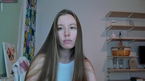 Kira online show from December 2025 10:31:01 AM