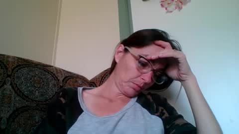 Snapshot of bamacpl80 chatting on December 2024 05:44:01 PM bamacpl80 online show from December 2024 05:44:01 PM