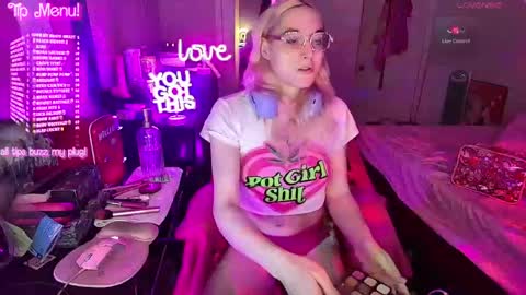 Bambi Sparkles TS online show from May 2026 03:12:01 AM