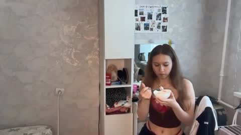 Lola  online show from July 2026 05:03:01 AM