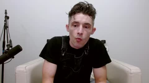 bananacurvesleft online show from June 2026 03:12:01 AM