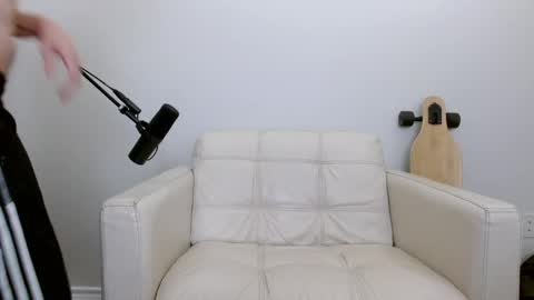 bananacurvesleft online show from June 2026 06:17:02 AM