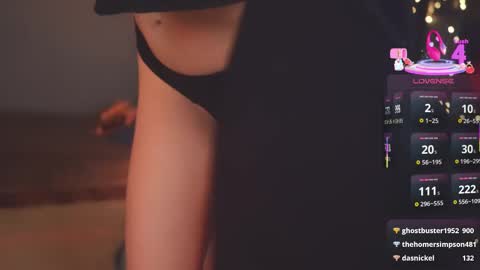 Snapshot of bananya_kitty chatting on February 2025 01:50:02 PM Ellen and online show from February 2025 01:50:02 PM