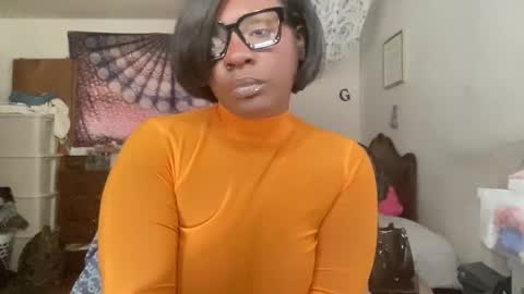 Chelly online show from April 2026 08:47:01 PM