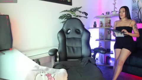 Gabi  online show from September 2025 07:16:01 PM