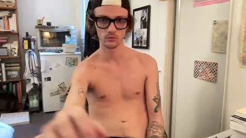 Snapshot of baptisteriviere chatting on January 2025 03:27:01 PM baptisteriviere online show from January 2025 03:27:01 PM