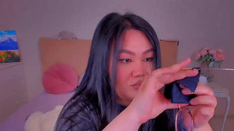 Barbie Kim online show from December 2024 02:02:01 AM