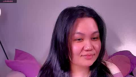 Barbie Kim online show from November 2025 01:58:01 PM