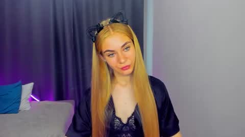 Snapshot of barbarachic chatting on June 2026 12:09:02 PM BarbaraChic online show from June 2026 12:09:02 PM