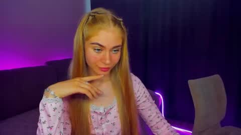 Snapshot of barbarachic chatting on July 2026 02:54:02 PM BarbaraChic online show from July 2026 02:54:02 PM