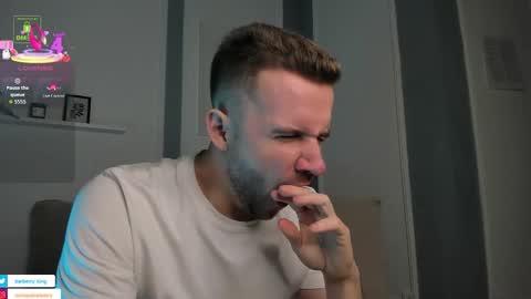 Snapshot of barberryx chatting on November 2025 06:16:02 AM ENRIQUE online show from November 2025 06:16:02 AM