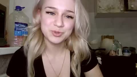 barbie___girl online show from February 2026 07:01:02 PM