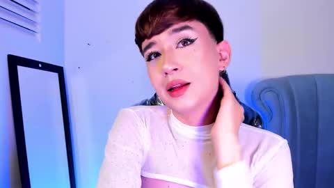          I work from home this is my room 3 online show from November 2025 07:01:01 AM