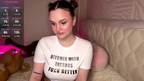 Snapshot of barbie_charm_ chatting on February 2026 08:05:02 PM Rina online show from February 2026 08:05:02 PM