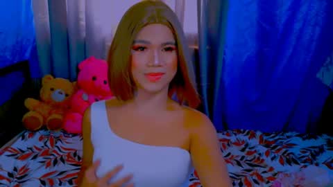 Snapshot of barbieee_hot chatting on May 2026 04:52:02 AM Barbie online show from May 2026 04:52:02 AM