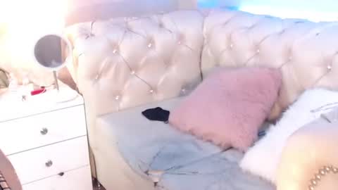 barbiefox_ online show from July 2026 11:44:02 PM