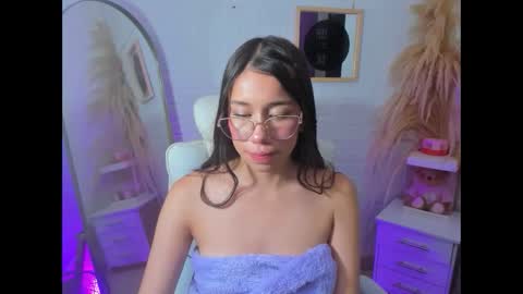 barbiegirl___ online show from March 2025 08:21:02 AM