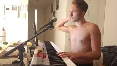 Snapshot of barebritpianist chatting on September 2025 04:30:01 PM BareBritPianist online show from September 2025 04:30:01 PM