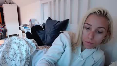 Lena online show from September 2025 09:34:02 AM