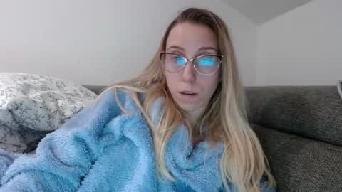 Lena online show from March 2026 06:23:01 PM