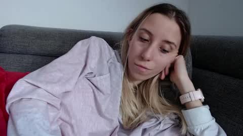 Lena online show from April 2026 09:41:02 AM